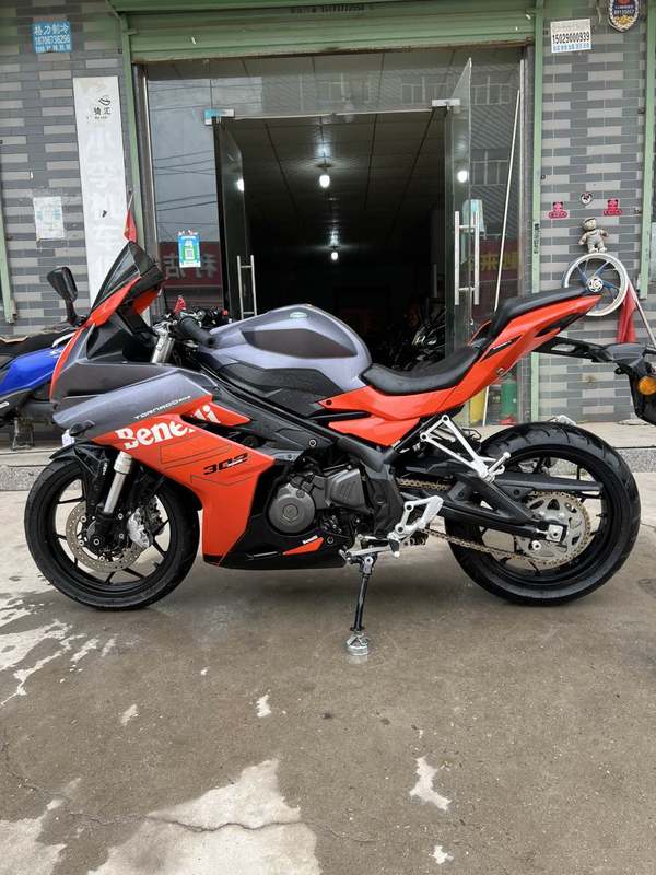 二手贝纳利龙卷风 Tornado 302R
