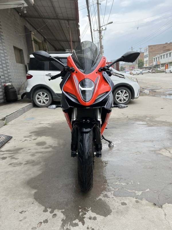 二手贝纳利龙卷风 Tornado 302R