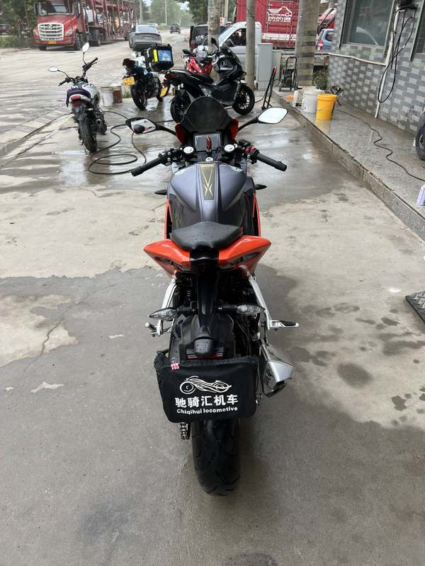 二手贝纳利龙卷风 Tornado 302R