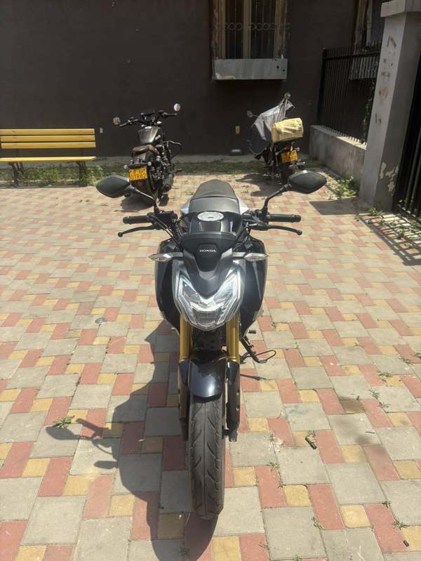二手五羊本田CB190R 暴锋眼