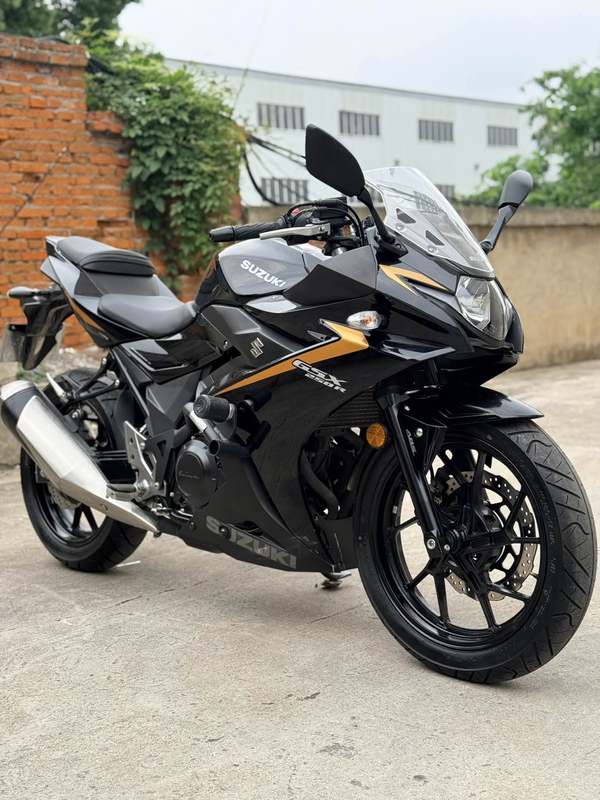 二手豪爵铃木GSX250R