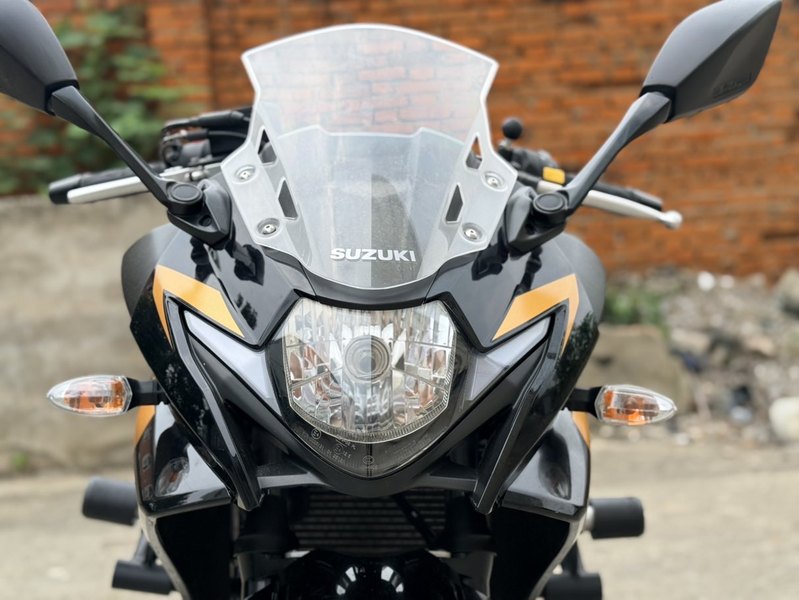 二手豪爵铃木GSX250R