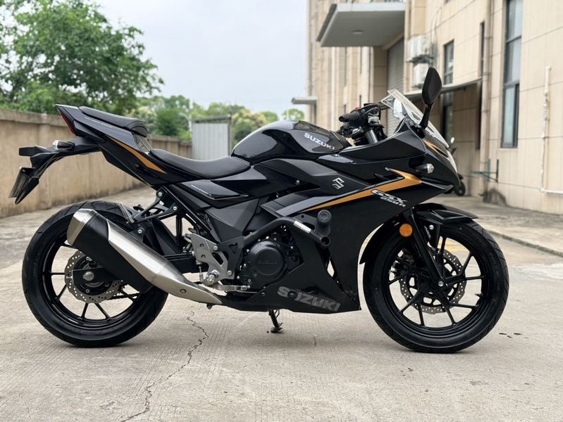二手豪爵铃木GSX250R