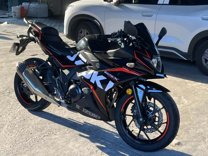 二手豪爵铃木GSX250R