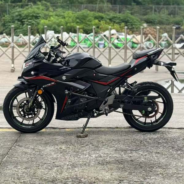 二手豪爵铃木GSX250R