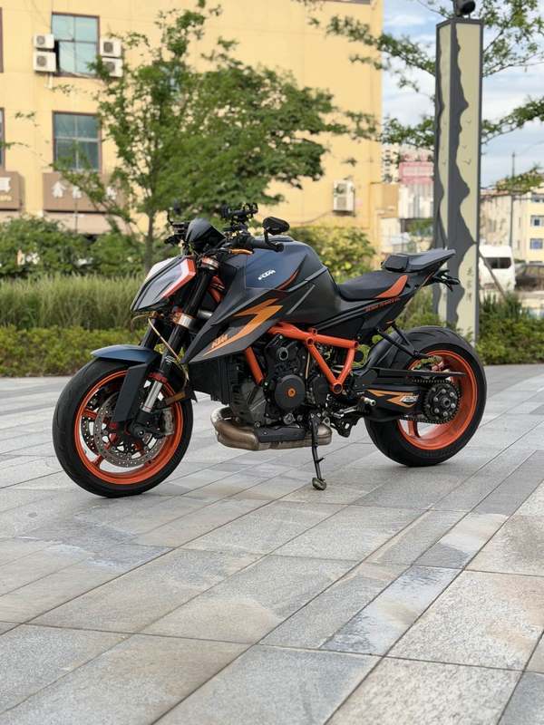 二手KTMR2R1290 Super Duke