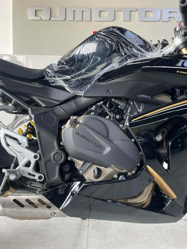 二手QJMOTOR赛800