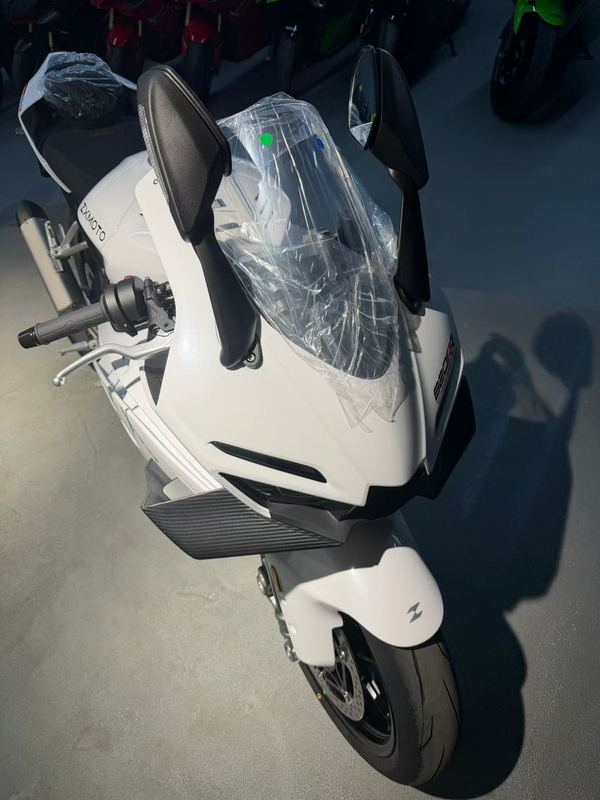 二手张雪机车820RR