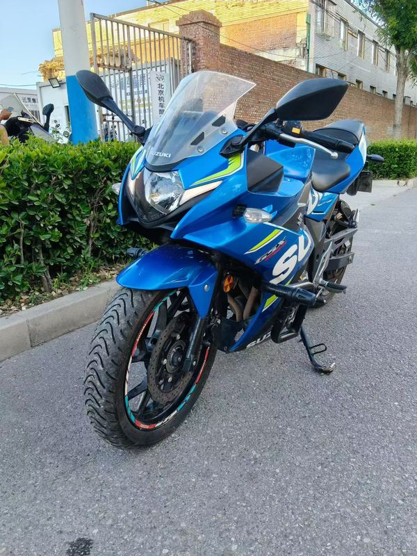 二手豪爵铃木GSX250R