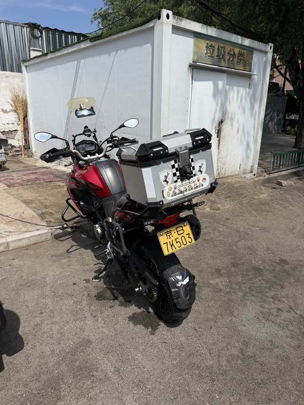 二手贝纳利金鹏 TRK502