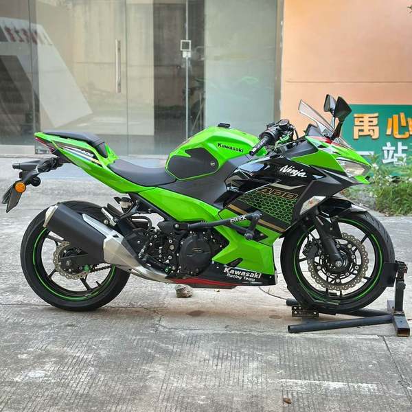 二手川崎Ninja 400