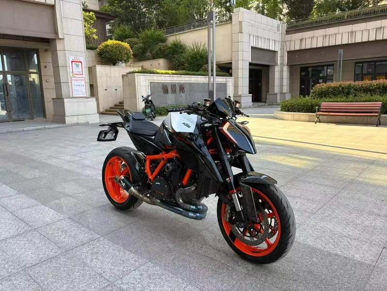 二手KTMR2R1290 Super Duke