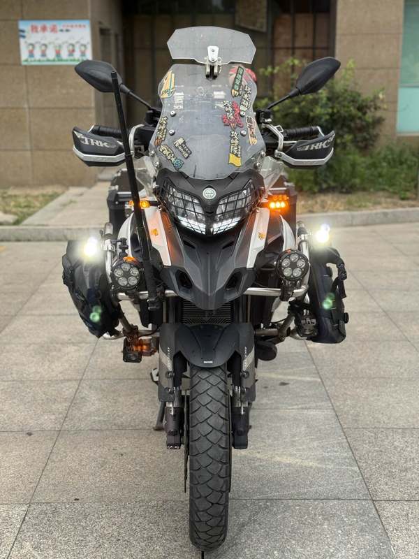 二手贝纳利金鹏 TRK502