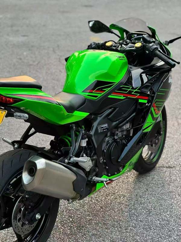 二手川崎ZX-4R
