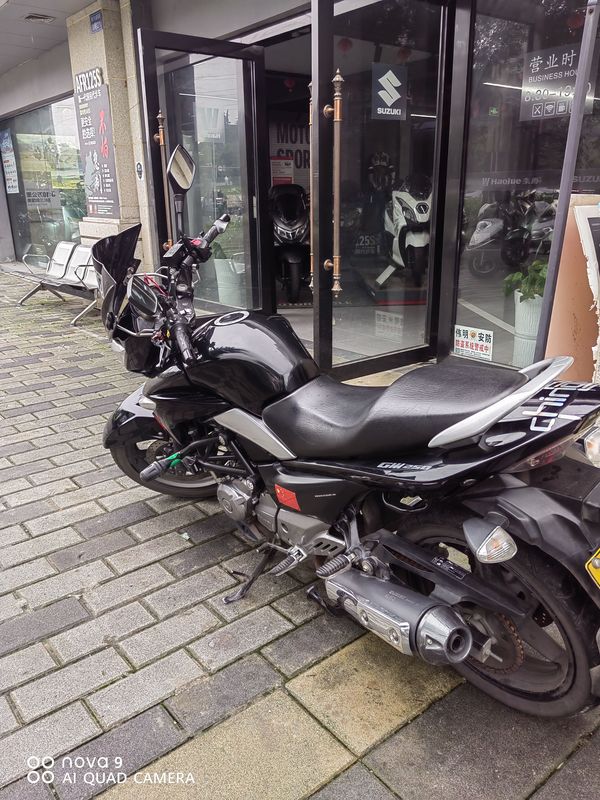 二手豪爵铃木骊驰 GW250