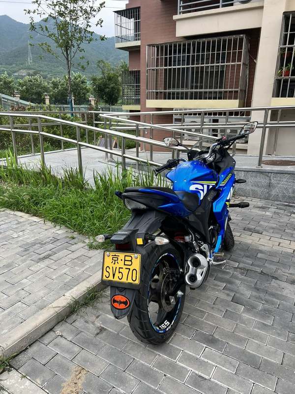 二手济南铃木极客飒 Gixxer 155