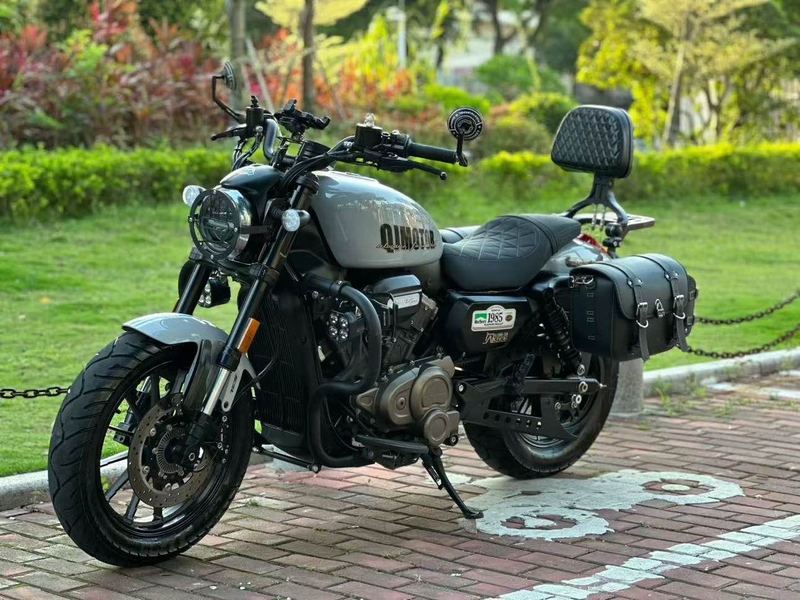 二手QJMOTOR闪300