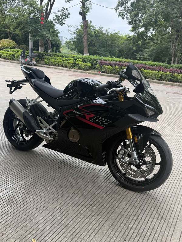 二手张雪机车500RR