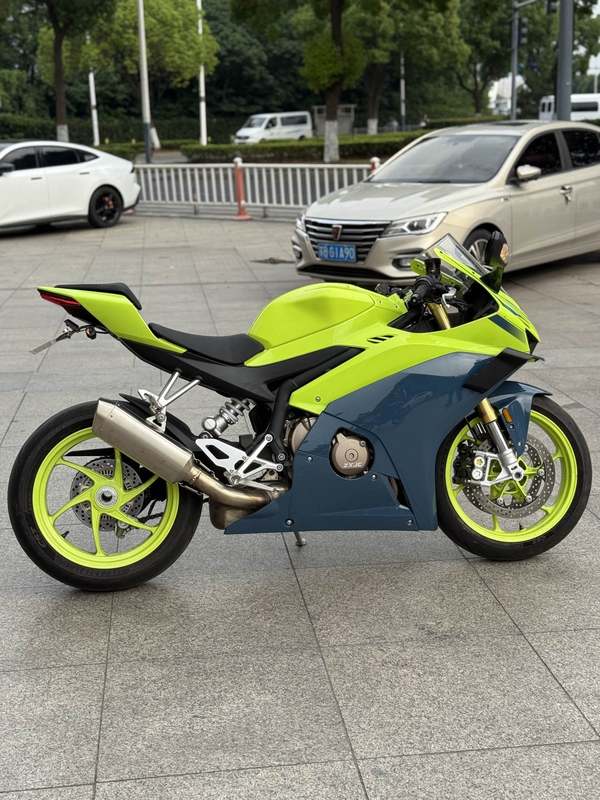 二手张雪机车500RR