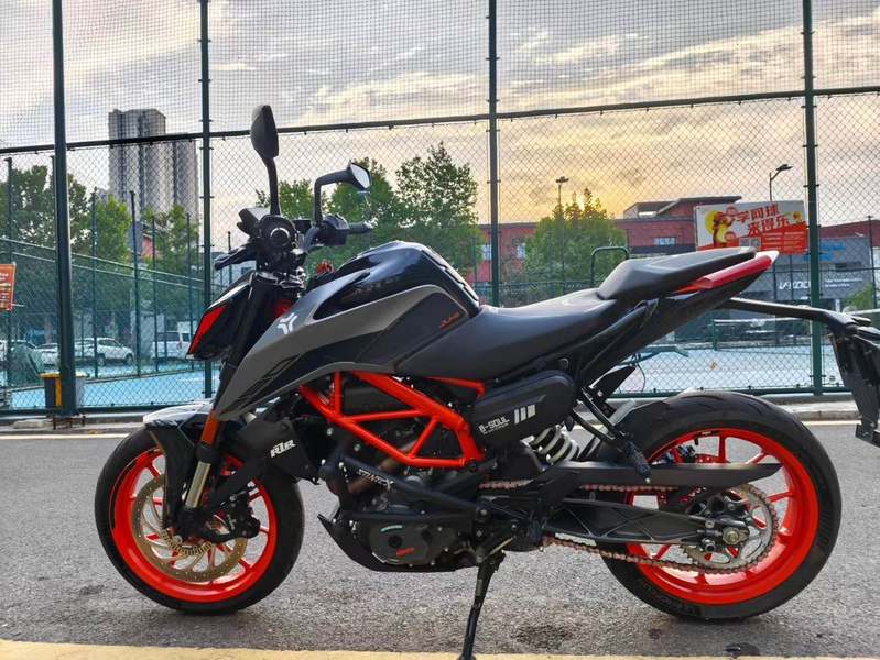 二手KTMR2R390 Duke