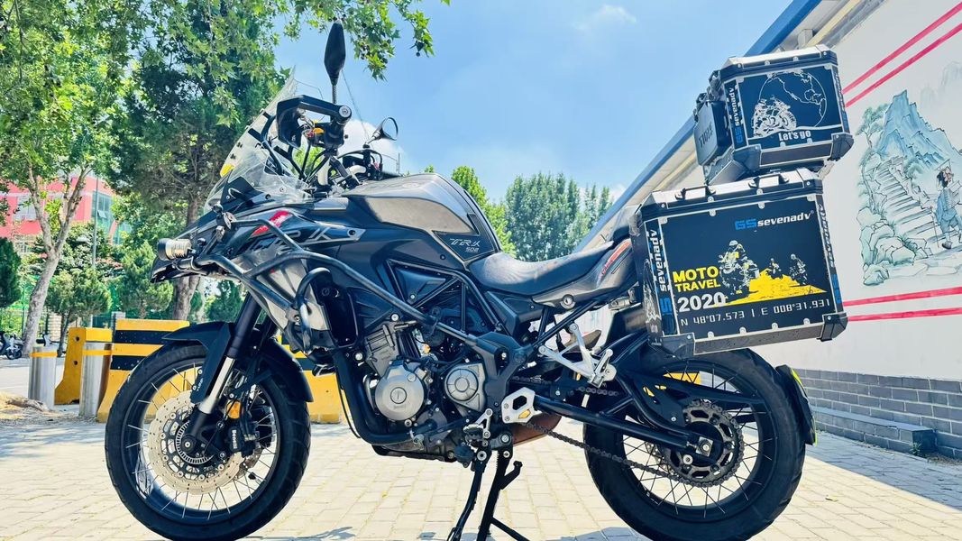 二手贝纳利金鹏 TRK502