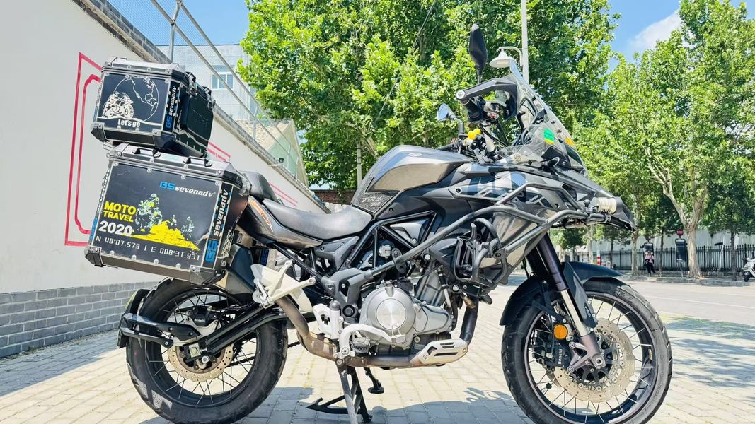 二手贝纳利金鹏 TRK502