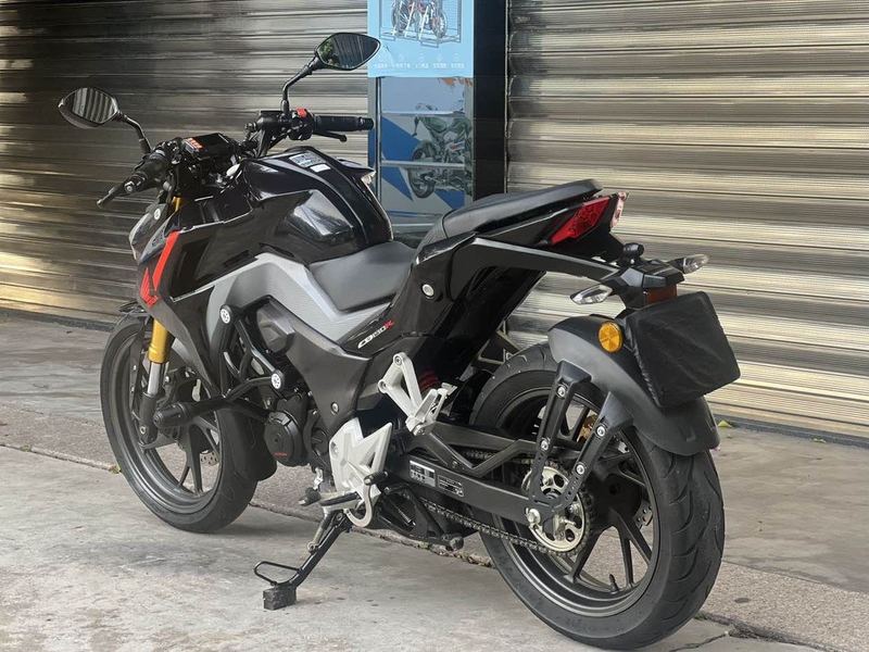 二手五羊本田CB190R 暴锋眼