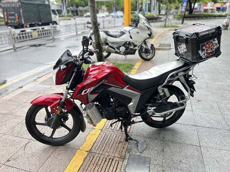二手五羊本田CB150S