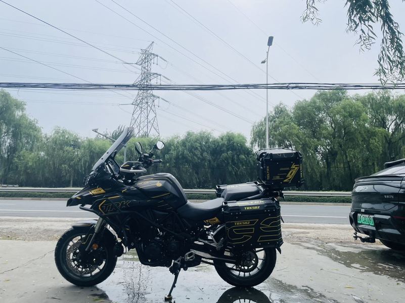 二手贝纳利金鹏 TRK502