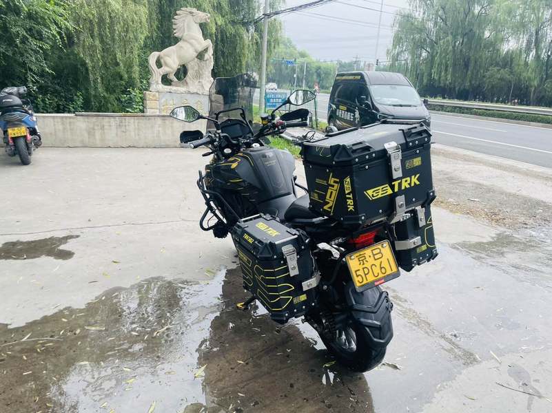 二手贝纳利金鹏 TRK502