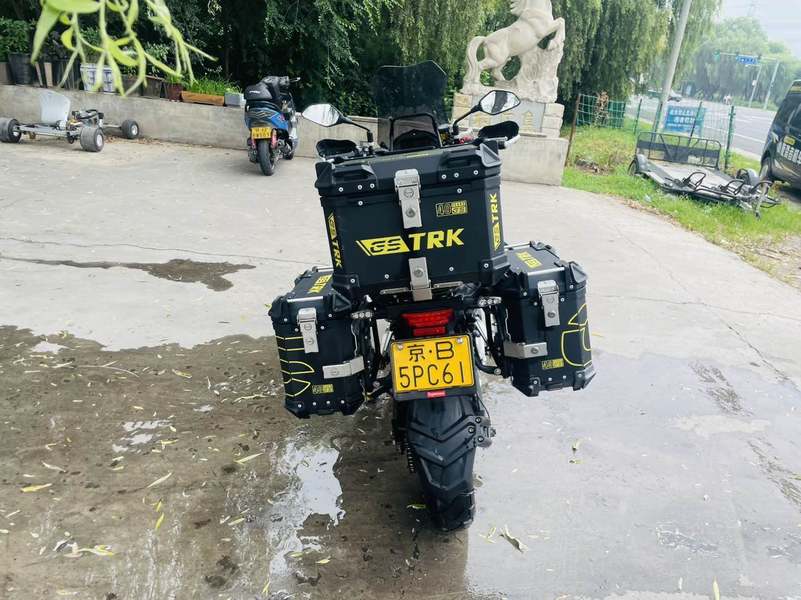 二手贝纳利金鹏 TRK502