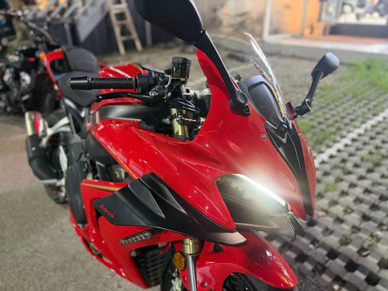 二手QJMOTOR赛800