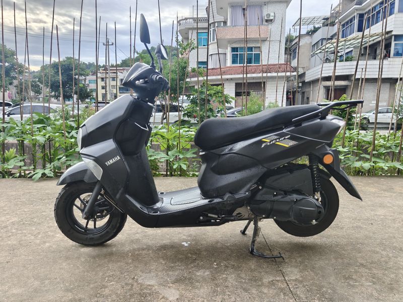 二手建设雅马哈旭鹰125