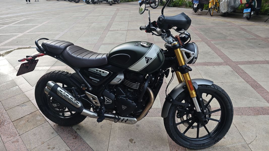 二手凯旋Scrambler 400 X