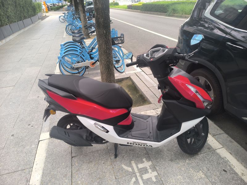 二手五羊本田NX125