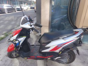 二手新大洲本田裂行 RX125Fi