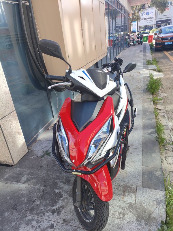 二手新大洲本田裂行 RX125Fi