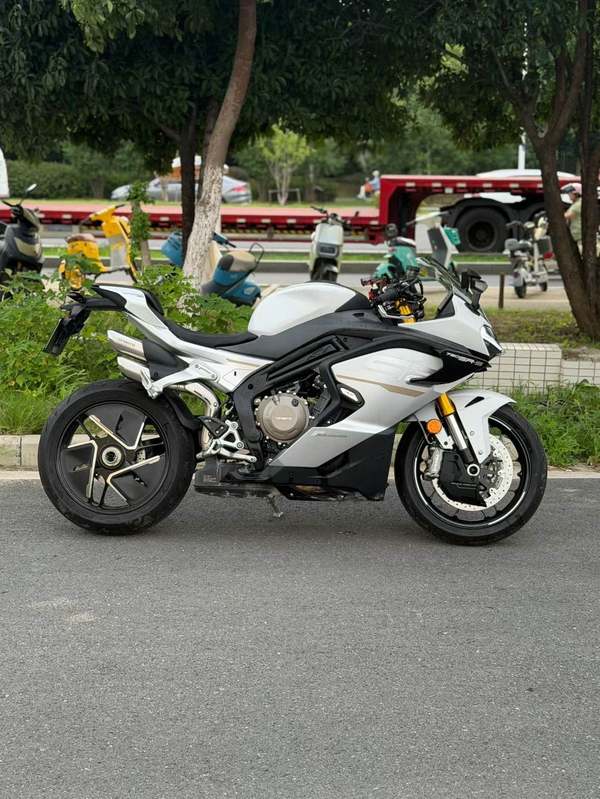 二手春风750SR-S