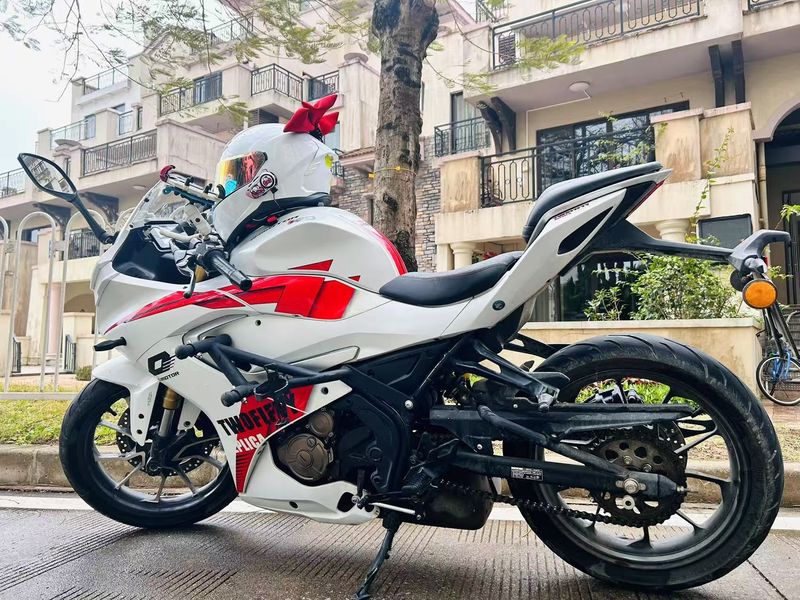 二手QJMOTOR赛250