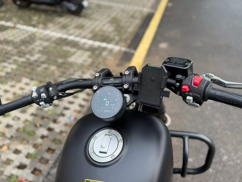 二手QJMOTOR闪350