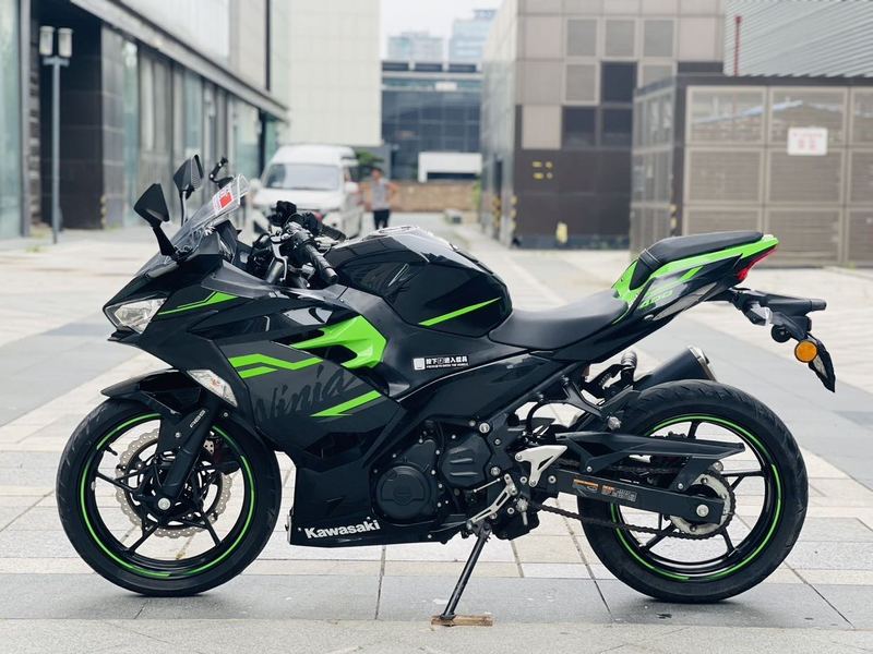 二手川崎Ninja 400