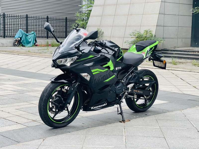 二手川崎Ninja 400