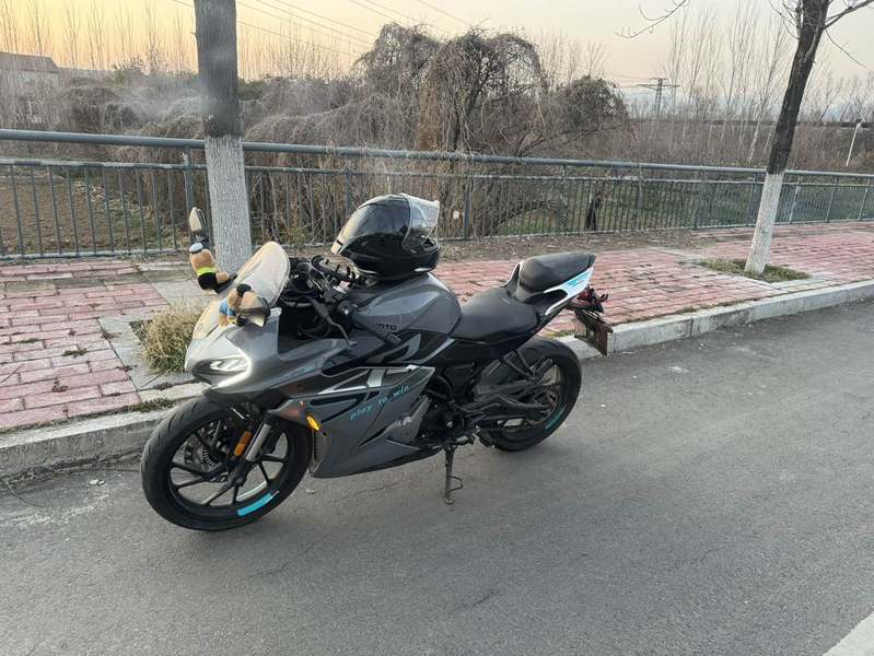 二手春风250SR