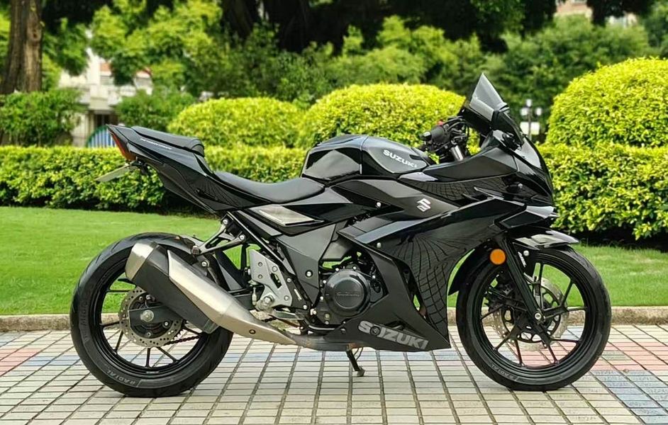 二手豪爵铃木GSX250R