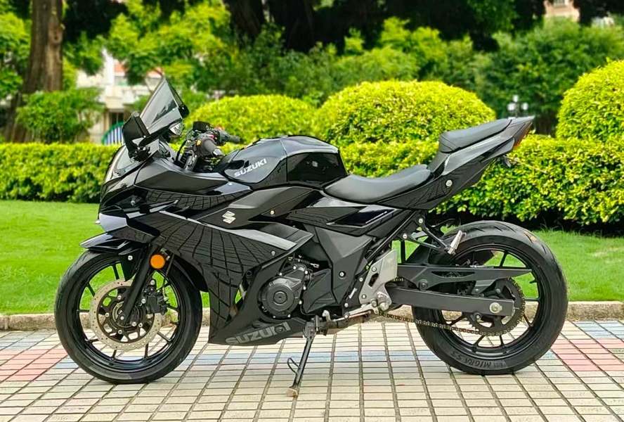 二手豪爵铃木GSX250R
