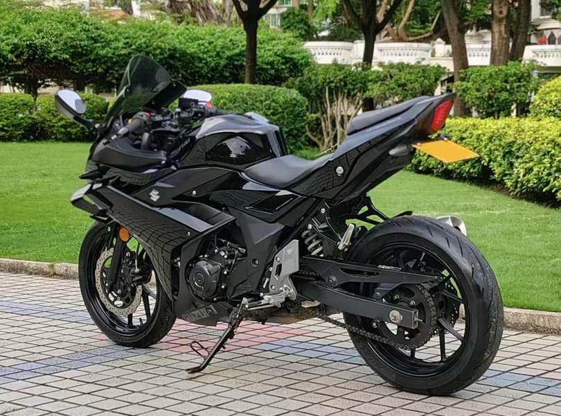 二手豪爵铃木GSX250R