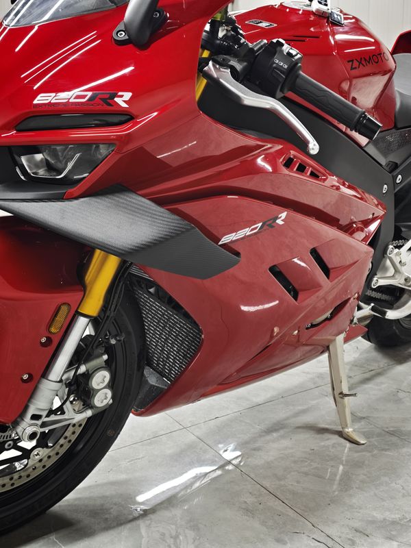 二手张雪机车820RR