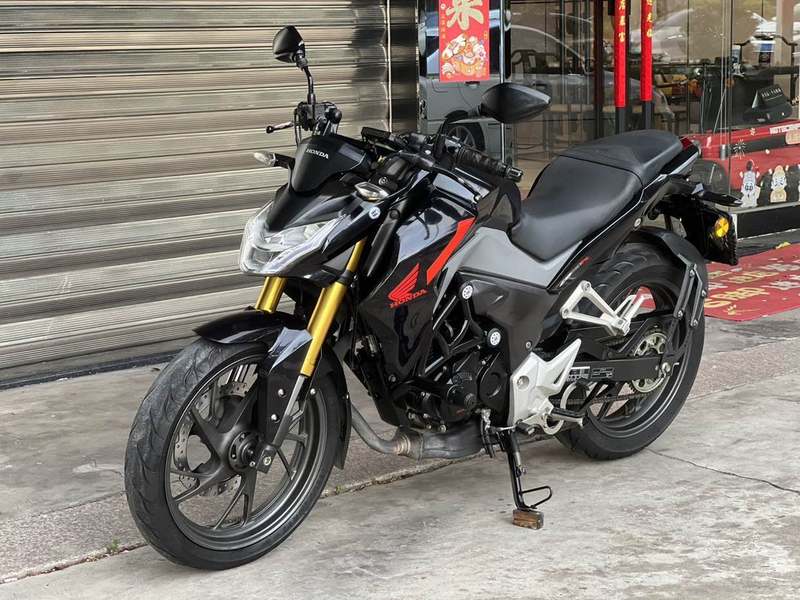 二手五羊本田CB190R 暴锋眼