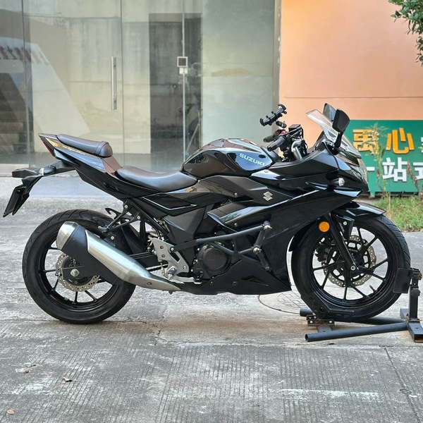 二手豪爵铃木GSX250R