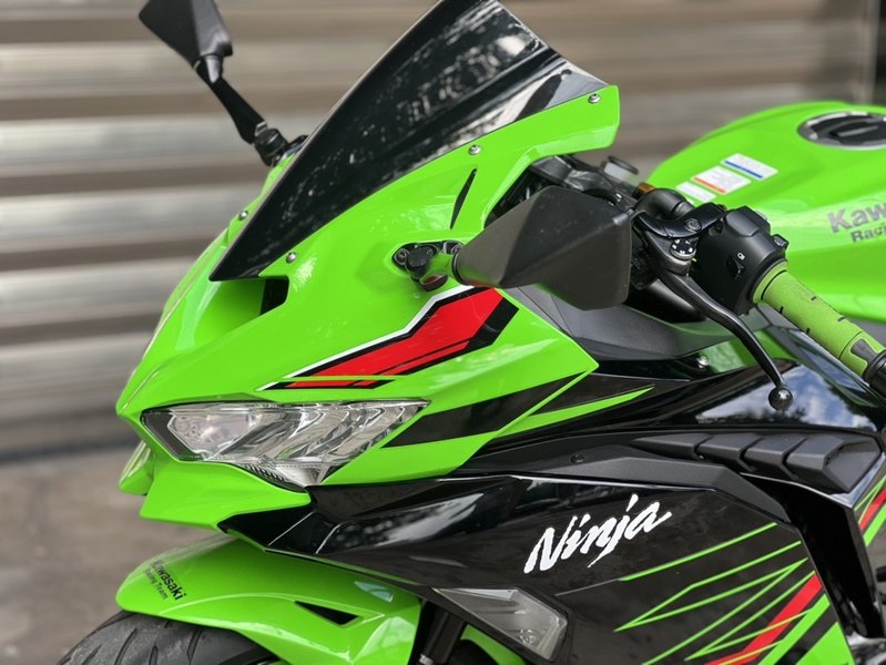 二手川崎ZX-4R